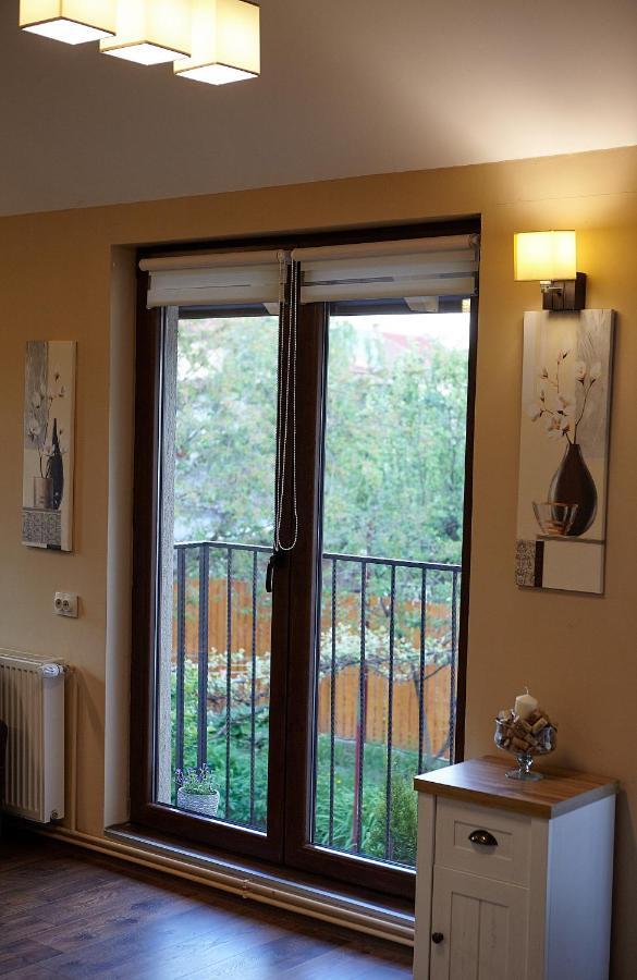 Apartament Rozelor Брашов Экстерьер фото