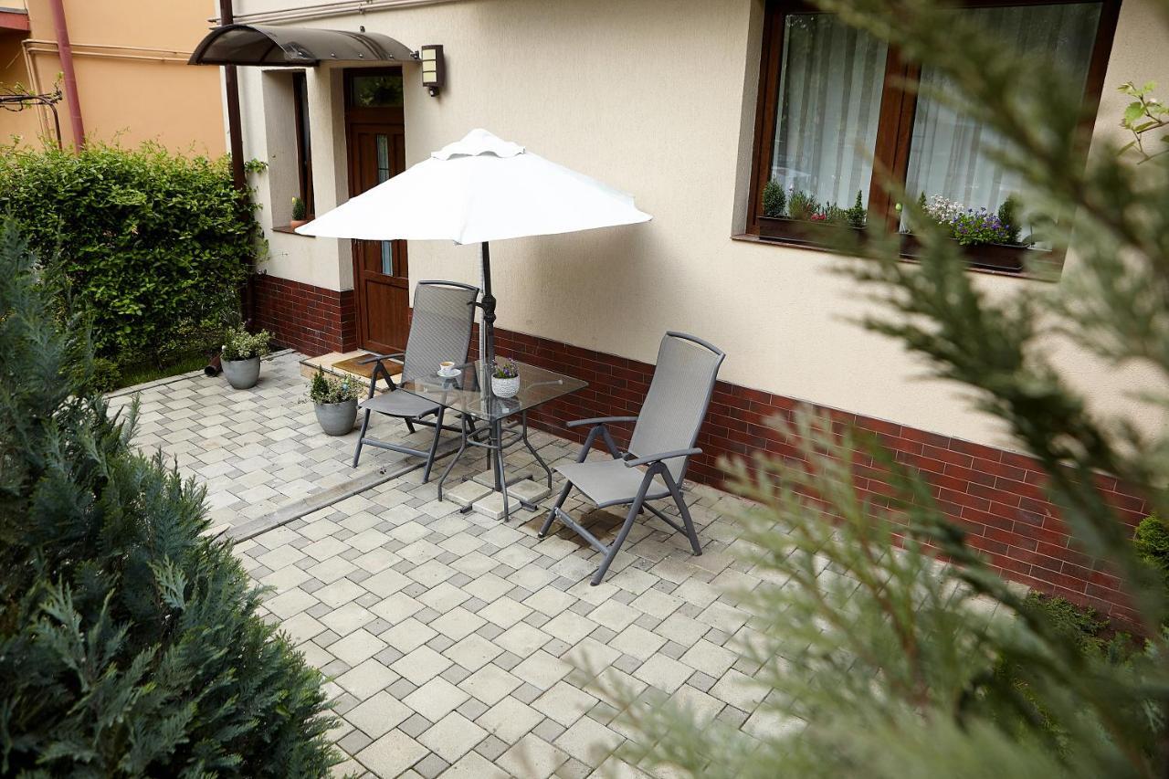 Apartament Rozelor Брашов Экстерьер фото