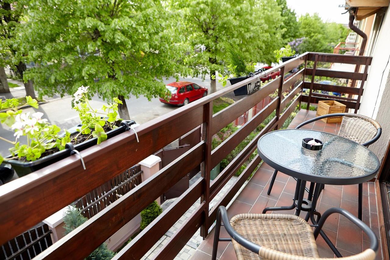Apartament Rozelor Брашов Экстерьер фото